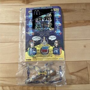 2003 Spy Kids 3-D McDonalds Happy Meal Comic Book & Juni Toy #6